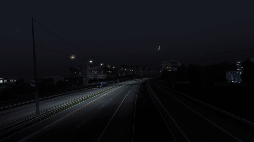 Frankfurt Fernbahnhof bei Nacht – Westwood Logistics auf leiser Spur Richtung Norden.